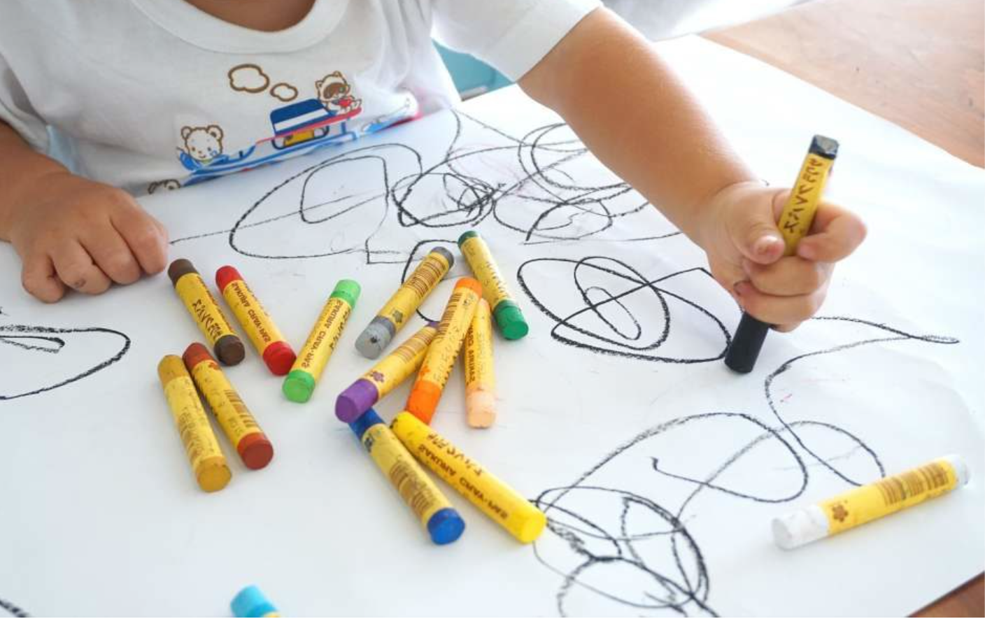 آموزش نقاشی به کودکان زیر ۸ سال