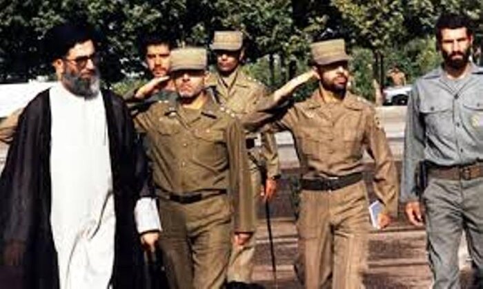 دانلود پاورپوینت آشنایی با زندگانی شهید علی صیاد شیرازی