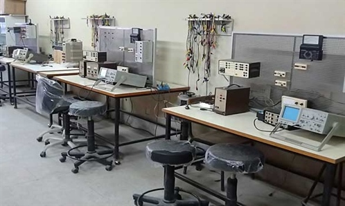 آزمایشگاه الکترونیک 1و 2 و 3