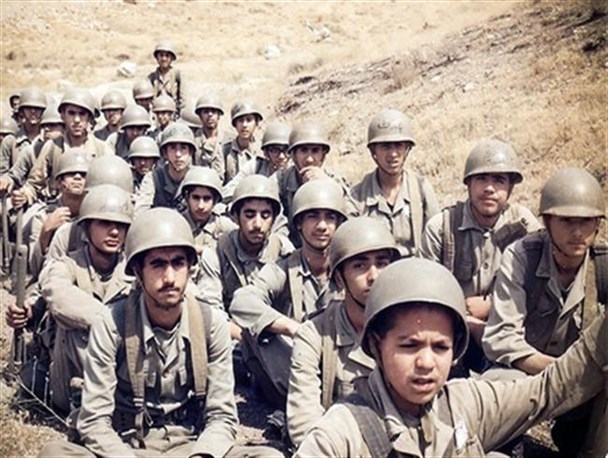 پاورپوینت آشنایی با دفاع مقدس (فصل 7 نظرات و تدابیر حضرت امام خمینی (ره))