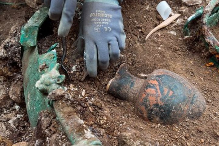 پاورپوینت ارتباط باستان شناسی با علم تاریخ