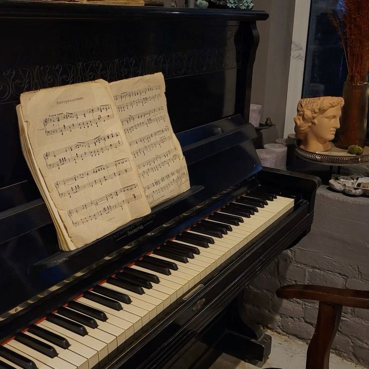 تدریس تئوری موسیقی