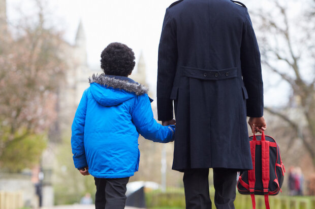 نقش رسانه‌ها در تربيت جوانان