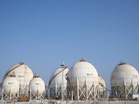 پروژه آماده مهندسی نفت مخازن گاز میعانی